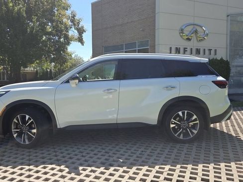 Used 2023 INFINITI QX60 Luxe w/ Vision Package AWD/4WD image 9