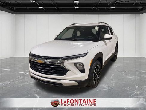 Certified 2025 Chevrolet TrailBlazer LT FWD image 1
