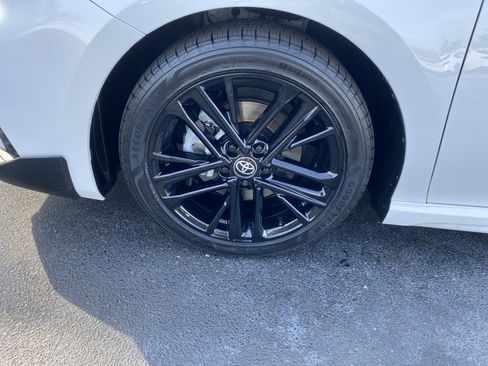 Certified 2025 Toyota Camry SE image 8