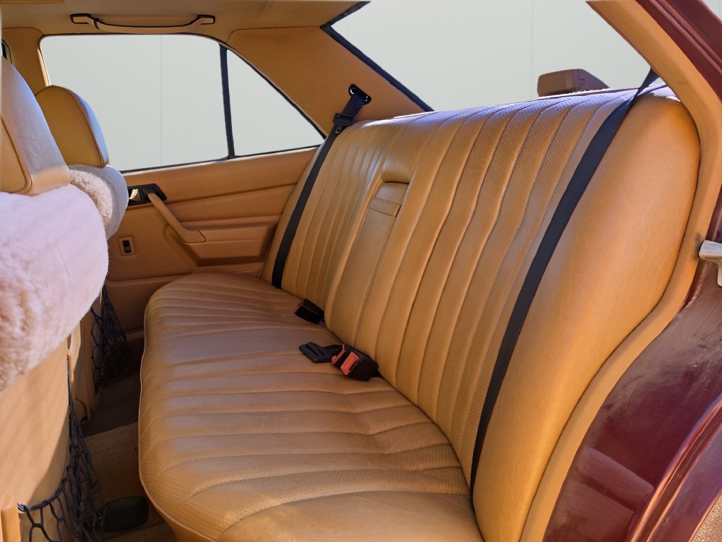 Used 1987 Mercedes-Benz 190 E 2.3 image 10