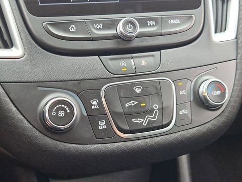 Certified 2022 Chevrolet Malibu LS FWD image 25