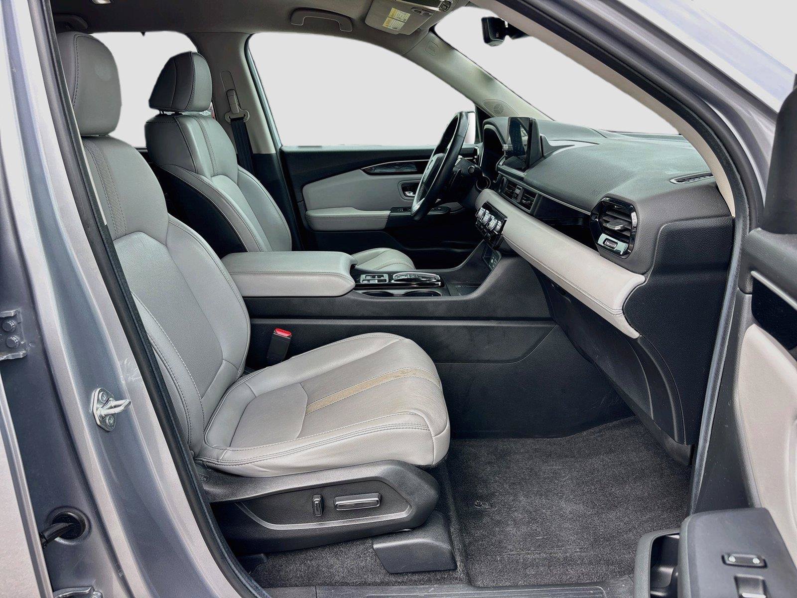 Certified 2025 Honda Pilot EX-L image 32