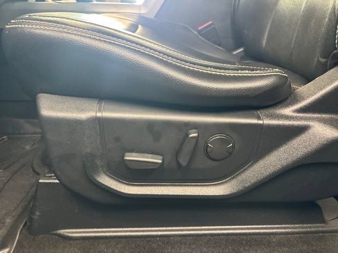 Used 2019 Ford F150 Lariat w/ Equipment Group 502A Luxury AWD/4WD image 29