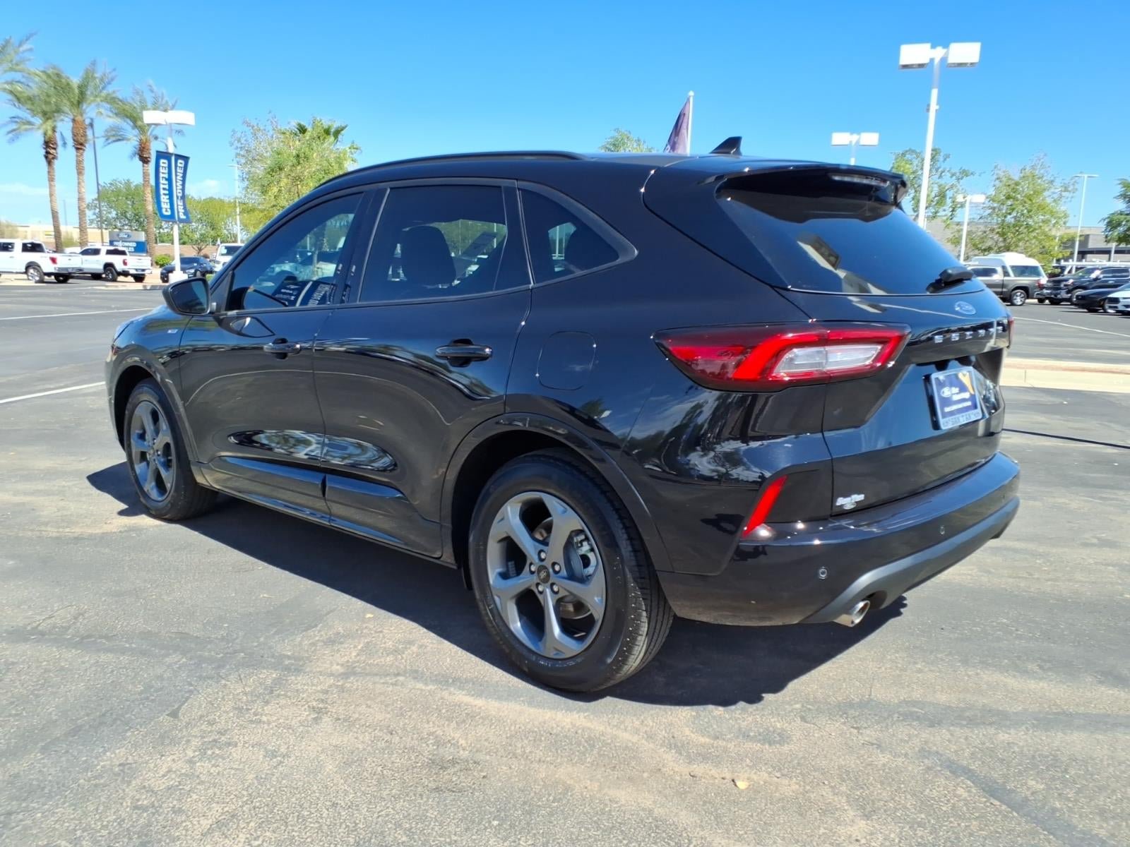 Certified 2024 Ford Escape ST-Line w/ Tech Pack #1 FWD image 6