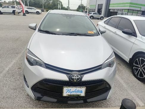 Used 2019 Toyota Corolla LE FWD image 14