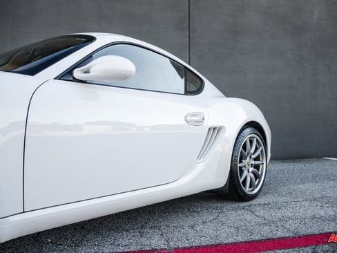 Used 2011 Porsche Cayman image 22