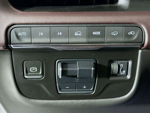 Used 2023 Cadillac Escalade ESV Sport Platinum image 10