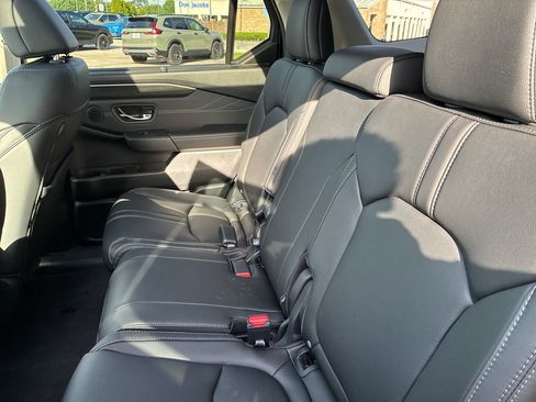 New 2026 Honda Pilot Touring image 19