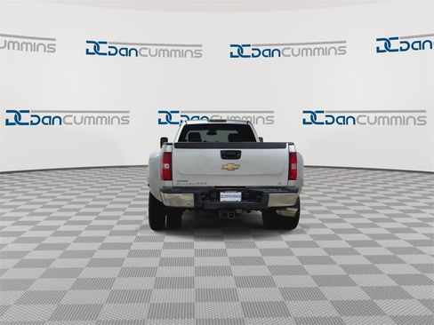Used 2011 Chevrolet Silverado 3500 LT w/ Interior Plus Package image 7