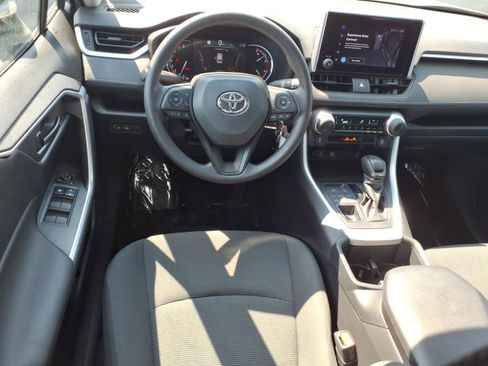 Certified 2023 Toyota RAV4 LE AWD/4WD image 8