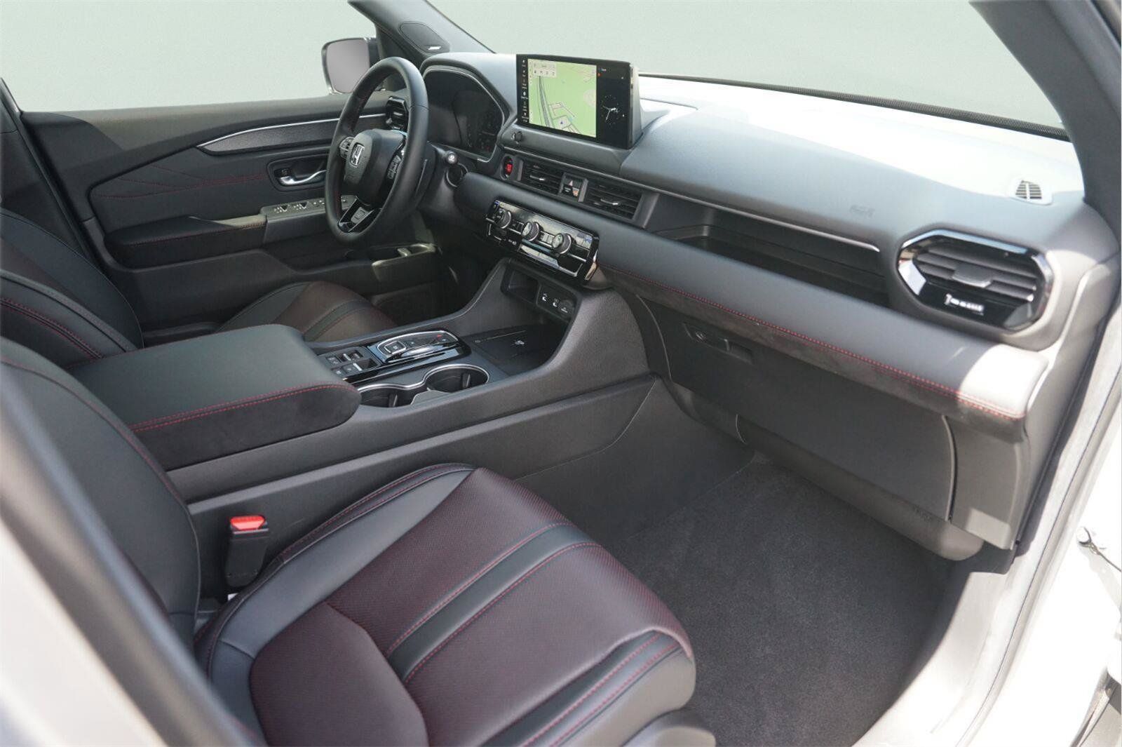 Used 2026 Honda Pilot Black Edition image 20
