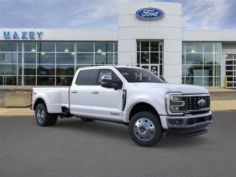 New 2026 Ford F450 Lariat w/ Lariat Ultimate Package image 95