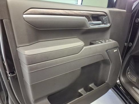 Used 2025 Chevrolet Silverado 1500 LTZ AWD/4WD image 12