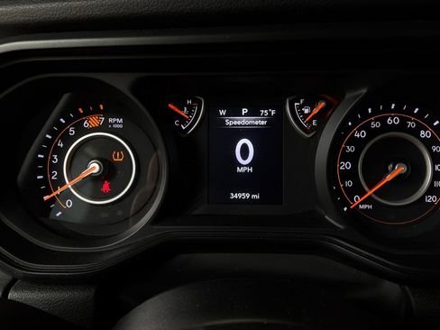 Used 2025 Jeep Wrangler Unlimited Sport AWD/4WD image 35