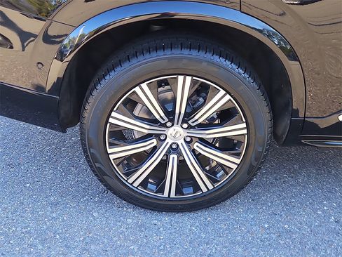 Used 2022 Volvo XC90 T6 Inscription w/ Advanced Package image 9