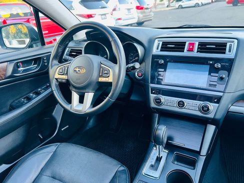 Used 2017 Subaru Outback 3.6R Limited AWD/4WD image 19