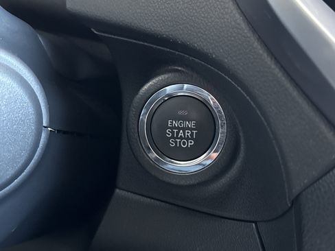 Used 2022 Subaru Ascent Limited w/ Technology Package image 60