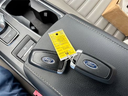 Used 2018 Ford Fusion S image 29