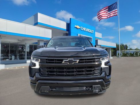 Used 2023 Chevrolet Silverado 1500 RST image 2