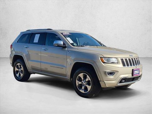 Used 2015 Jeep Grand Cherokee Overland w/ Advanced Technology Group AWD/4WD image 3