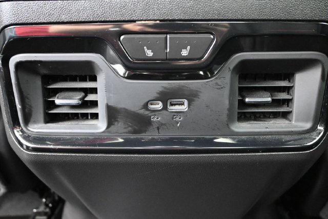 Used 2023 GMC Sierra 1500 AT4 w/ AT4 Premium Package AWD/4WD image 27