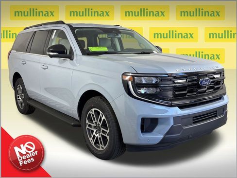 New 2026 Ford Expedition Active RWD image 1