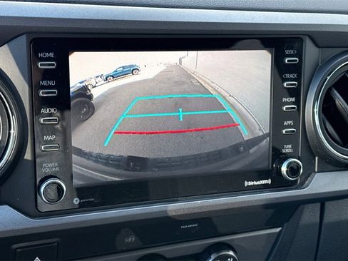 Used 2020 Toyota Tacoma TRD Sport image 21