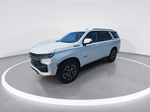 Used 2022 Chevrolet Tahoe Z71 w/ Luxury Package image 7