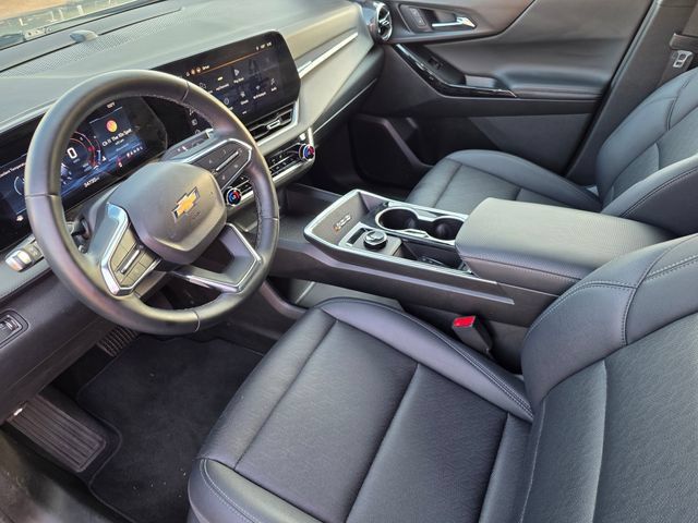 Used 2026 Chevrolet Equinox LT w/ Convenience Package II FWD image 18