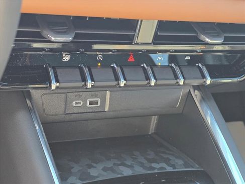 New 2026 GMC Canyon AT4 w/ LPO, Off Road Lift Package image 14