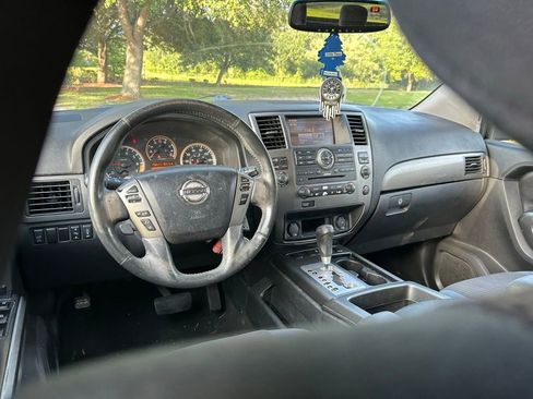 Used 2015 Nissan Armada SV w/ SV Driver Package RWD image 12