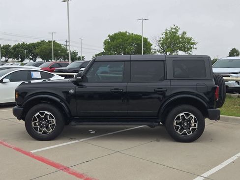 Used 2024 Ford Bronco Outer Banks AWD/4WD image 3