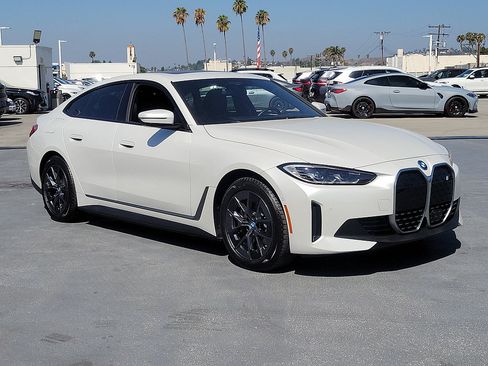 Used 2023 BMW i4 eDrive35 RWD image 4