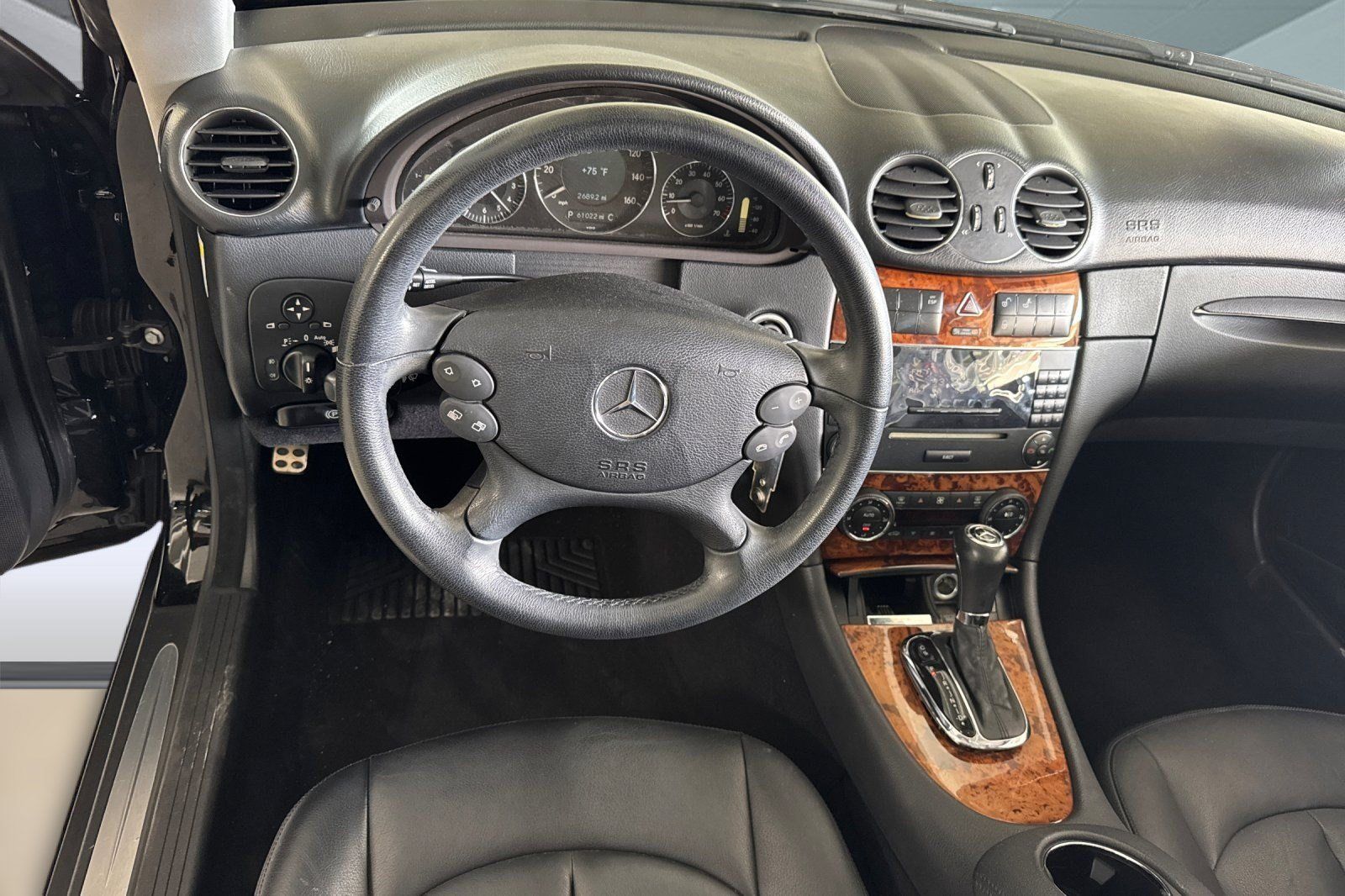 Used 2007 Mercedes-Benz CLK 350 Coupe image 26