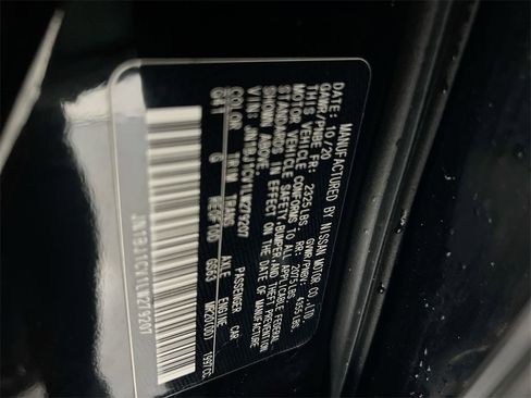 Used 2020 Nissan Rogue Sport S image 27