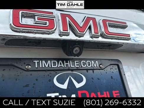 Used 2023 GMC Acadia Denali AWD/4WD image 10