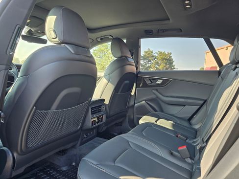 Certified 2025 Audi Q8 Prestige AWD/4WD image 10
