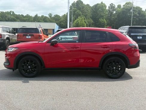 Used 2025 Honda HR-V Sport image 2