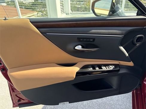 New 2025 Lexus ES 350 w/ Premium Package image 13