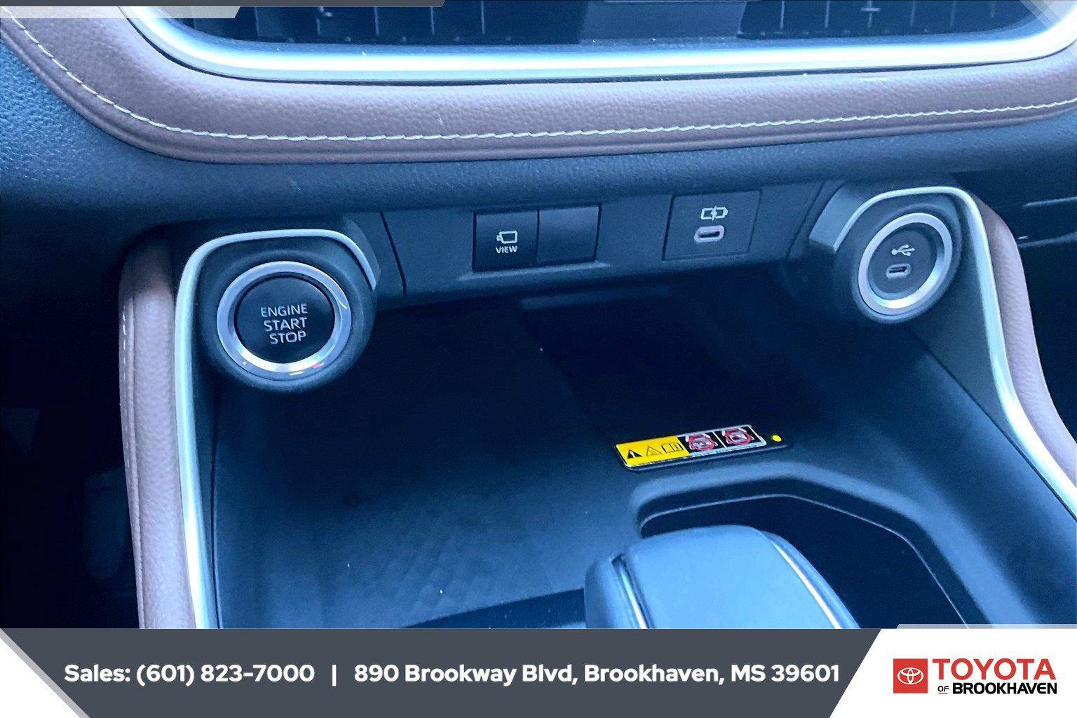 Used 2024 Toyota Grand Highlander AWD image 24