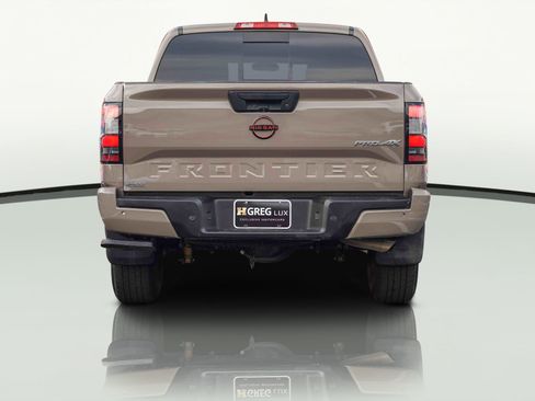 Used 2023 Nissan Frontier PRO-4X w/ Technology Package image 12