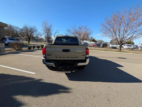 Used 2019 Toyota Tacoma SR5 image 4