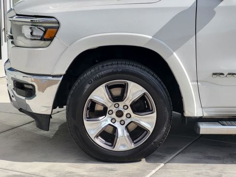 Used 2019 RAM 1500 Laramie AWD/4WD image 8