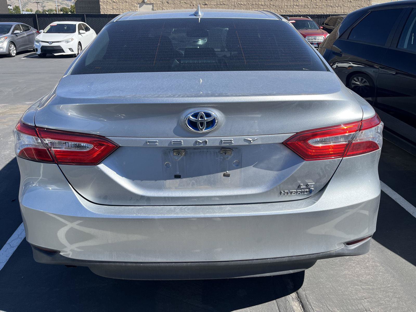 Used 2020 Toyota Camry LE FWD image 4