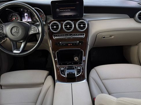 Used 2018 Mercedes-Benz GLC 300 4MATIC image 42