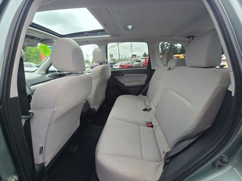 Used 2018 Subaru Forester 2.5i Premium AWD/4WD image 16