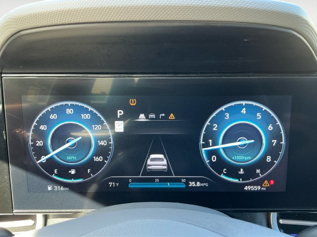 Used 2025 Hyundai Elantra SEL FWD image 23