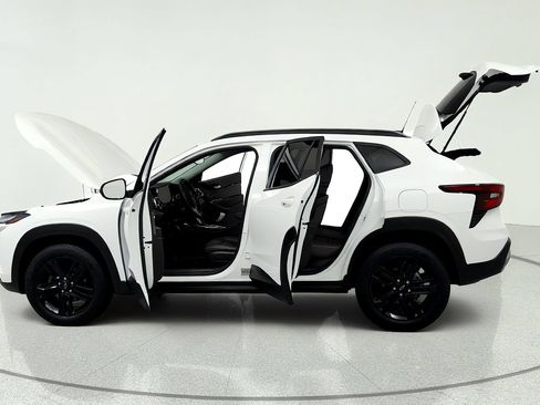 Used 2024 Chevrolet Trax ACTIV FWD image 10