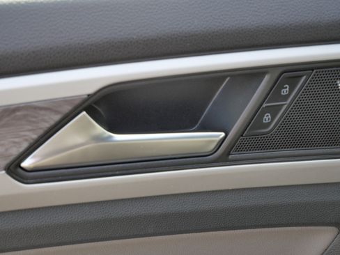 Certified 2023 Volkswagen Atlas Cross Sport SE image 20