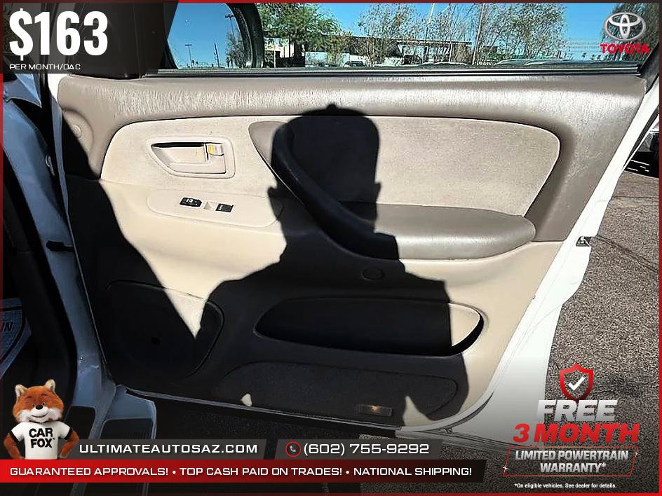 Used 2005 Toyota Sequoia SR5 AWD/4WD image 38